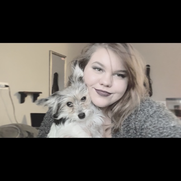 Meet your Posher, Skylar - Picture 1 of 1